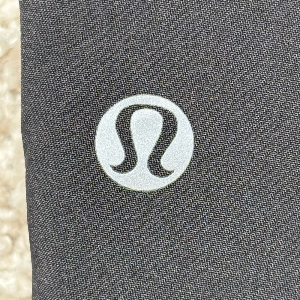 Lululemon Speed Short - Picture 2 of 4
